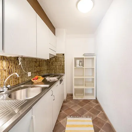 2303 Einfaches Und Guenstiges Διαμέρισμα