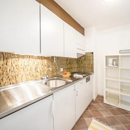 2303 Einfaches Und Guenstiges 武尔佩拉